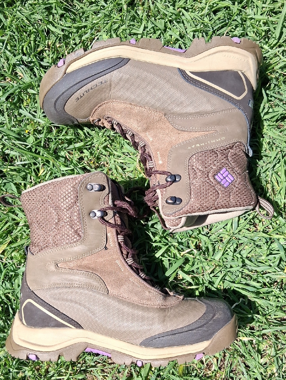 Columbia Women's Tan and Purple Winter Boots